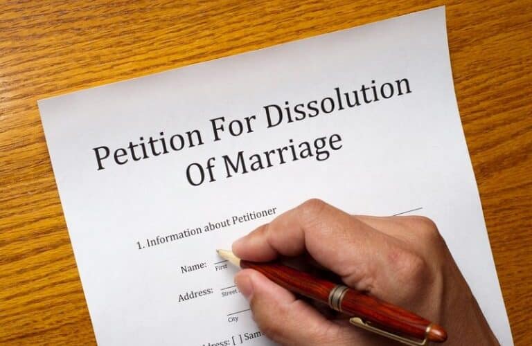 How to Notify USCIS of a Divorce